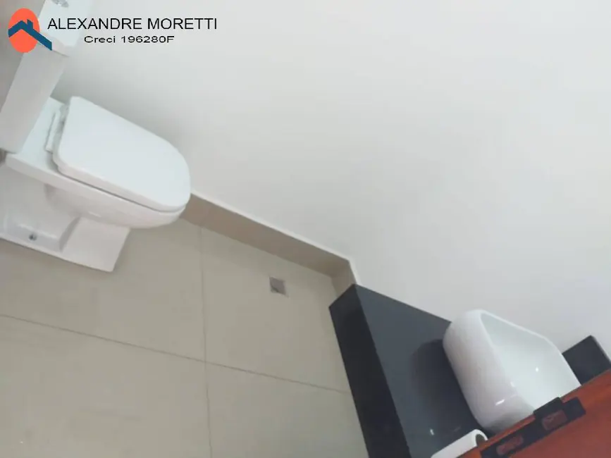 Casa com 3 quartos à venda, 250m2 em Iporanga, Sorocaba - SP - imagem 4 Foto 4 de Casa com 3 quartos à venda, 250m2 em Iporanga, Sorocaba - SP