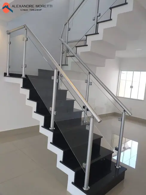 Casa com 3 quartos à venda, 250m2 em Iporanga, Sorocaba - SP - imagem 2 Foto 2 de Casa com 3 quartos à venda, 250m2 em Iporanga, Sorocaba - SP