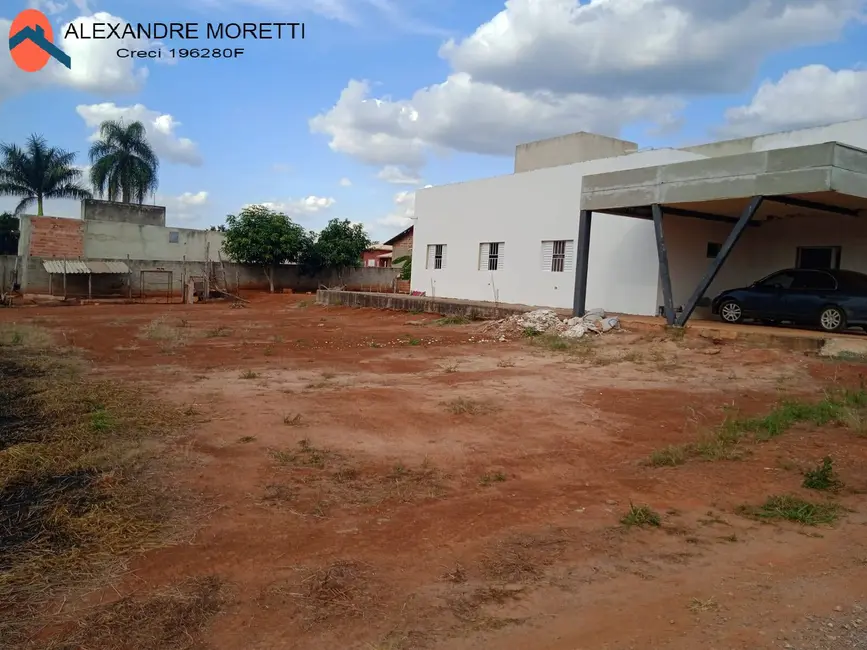 Foto 3 de Casa com 3 quartos à venda, 1000m2 em Aracoiaba Da Serra - SP