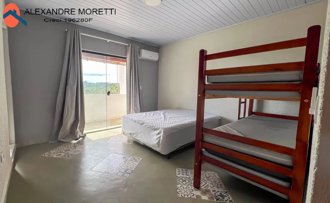 Chácara com 7 quartos à venda e para alugar em Aracoiaba Da Serra - SP - imagem 8 Foto 8 de Chácara com 7 quartos à venda e para alugar em Aracoiaba Da Serra - SP