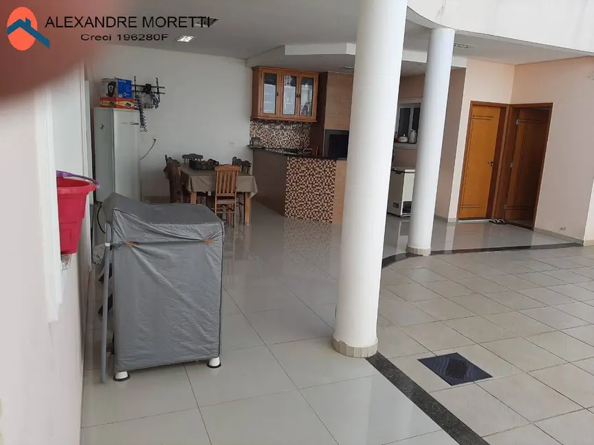 Casa à venda, 265m2 em Iporanga, Sorocaba - SP - imagem 8 Foto 8 de Casa à venda, 265m2 em Iporanga, Sorocaba - SP