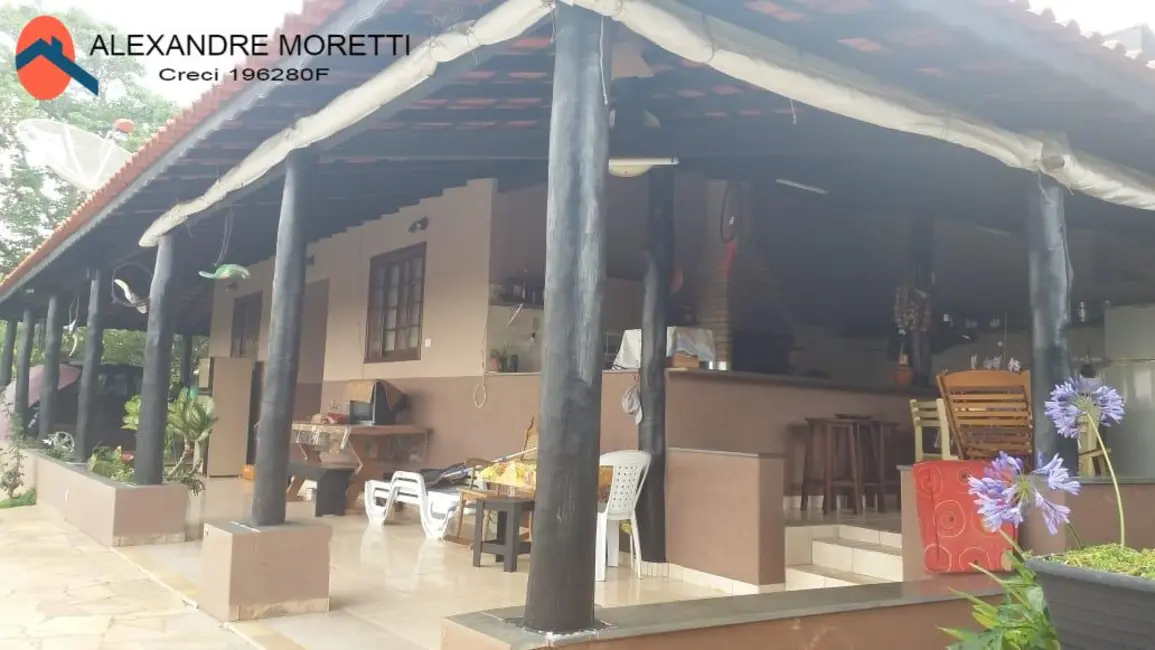 Foto 1 de Casa com 3 quartos à venda, 1000m2 em Tatui - SP