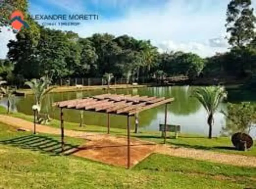 Foto 2 de Terreno / Lote à venda, 200m2 em Sorocaba - SP