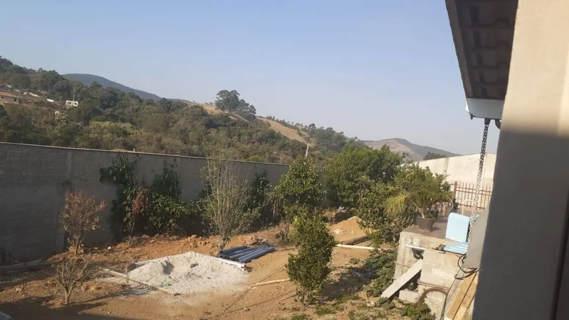 Chácara com 3 quartos à venda, 260m2 em Caldas - MG - imagem 6 Foto 6 de Chácara com 3 quartos à venda, 260m2 em Caldas - MG