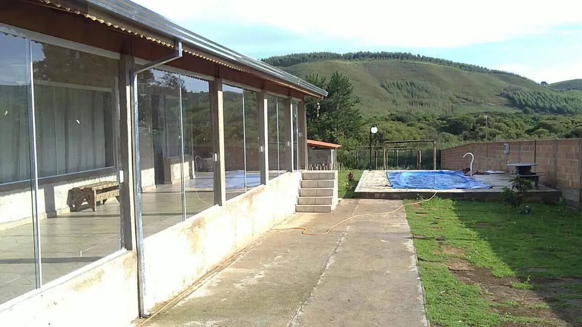 Foto 2 de Chácara com 2 quartos à venda, 1000m2 em Andradas - MG