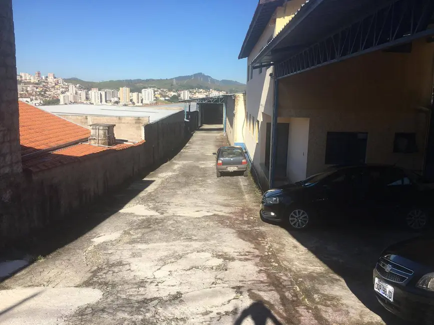 Foto 4 de Sala Comercial para alugar, 2200m2 em Chácara Santa Bárbara, Pocos De Caldas - MG