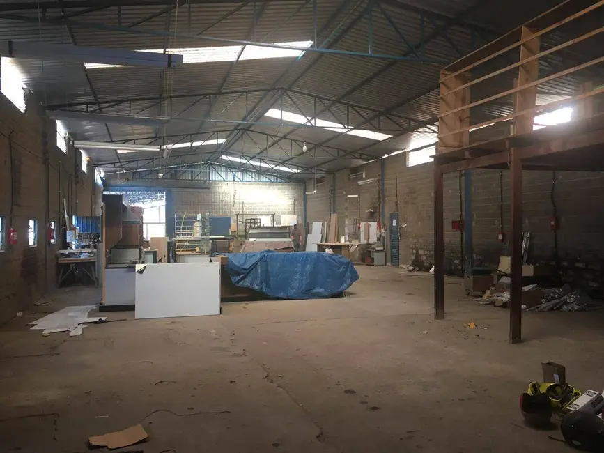 Foto 8 de Sala Comercial para alugar, 2200m2 em Chácara Santa Bárbara, Pocos De Caldas - MG