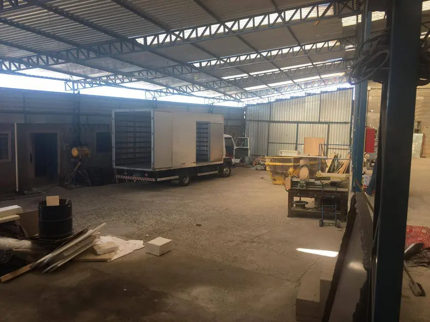 Foto 3 de Sala Comercial para alugar, 2200m2 em Chácara Santa Bárbara, Pocos De Caldas - MG