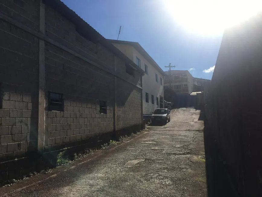 Foto 9 de Sala Comercial para alugar, 2200m2 em Chácara Santa Bárbara, Pocos De Caldas - MG