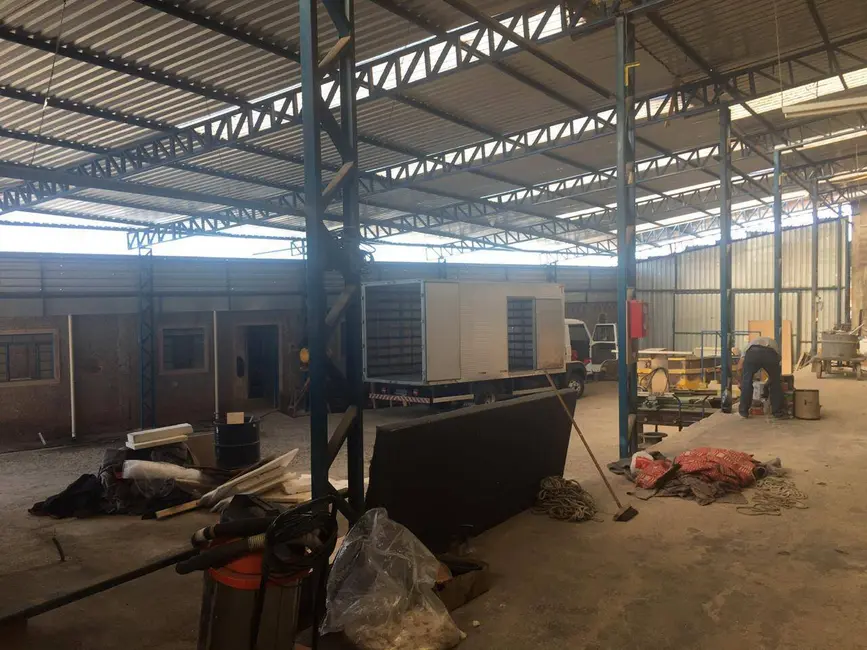 Foto 6 de Sala Comercial para alugar, 2200m2 em Chácara Santa Bárbara, Pocos De Caldas - MG
