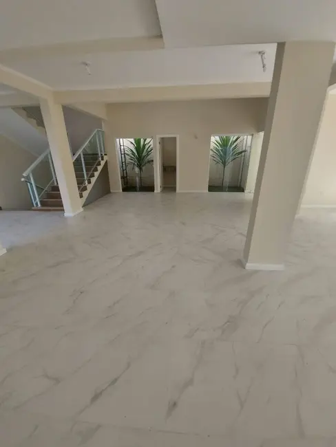 Casa com 3 quartos à venda, 374m2 em Jardim Europa, Pocos De Caldas - MG - imagem 7 Foto 7 de Casa com 3 quartos à venda, 374m2 em Jardim Europa, Pocos De Caldas - MG