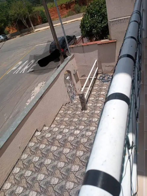 Casa com 3 quartos à venda, 173m2 em Conjunto Habitacional Pedro Afonso Junqueira, Pocos De Caldas - MG - imagem 4 Foto 4 de Casa com 3 quartos à venda, 173m2 em Conjunto Habitacional Pedro Afonso Junqueira, Pocos De Caldas - MG