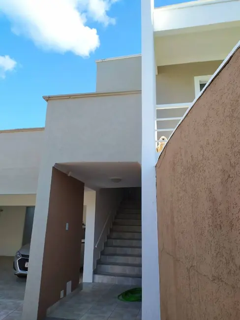 Casa com 4 quartos à venda, 626m2 em Jardim Europa, Pocos De Caldas - MG - imagem 2 Foto 2 de Casa com 4 quartos à venda, 626m2 em Jardim Europa, Pocos De Caldas - MG