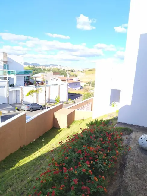 Casa com 4 quartos à venda, 626m2 em Jardim Europa, Pocos De Caldas - MG - imagem 6 Foto 6 de Casa com 4 quartos à venda, 626m2 em Jardim Europa, Pocos De Caldas - MG