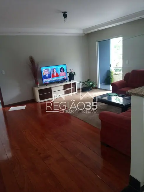 Foto 1 de Casa com 3 quartos à venda, 157m2 em Jardim Quisisana, Pocos De Caldas - MG