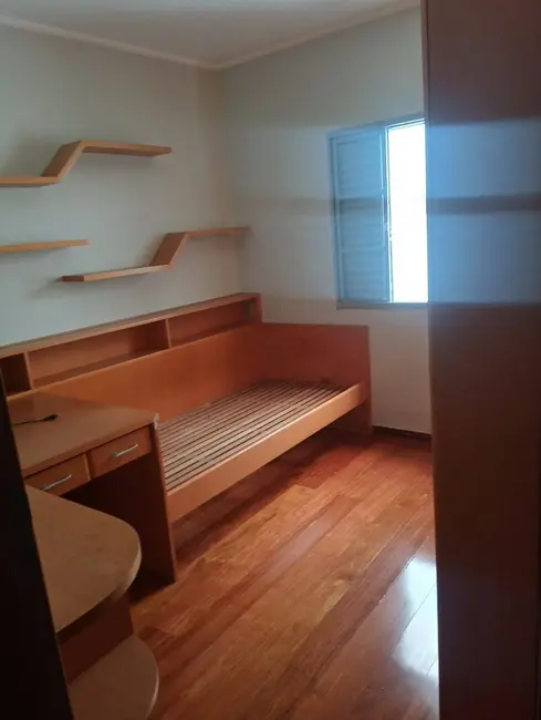 Casa com 3 quartos à venda, 157m2 em Jardim Quisisana, Pocos De Caldas - MG - imagem 8 Foto 8 de Casa com 3 quartos à venda, 157m2 em Jardim Quisisana, Pocos De Caldas - MG