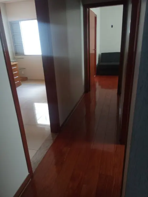 Casa com 3 quartos à venda, 157m2 em Jardim Quisisana, Pocos De Caldas - MG - imagem 4 Foto 4 de Casa com 3 quartos à venda, 157m2 em Jardim Quisisana, Pocos De Caldas - MG