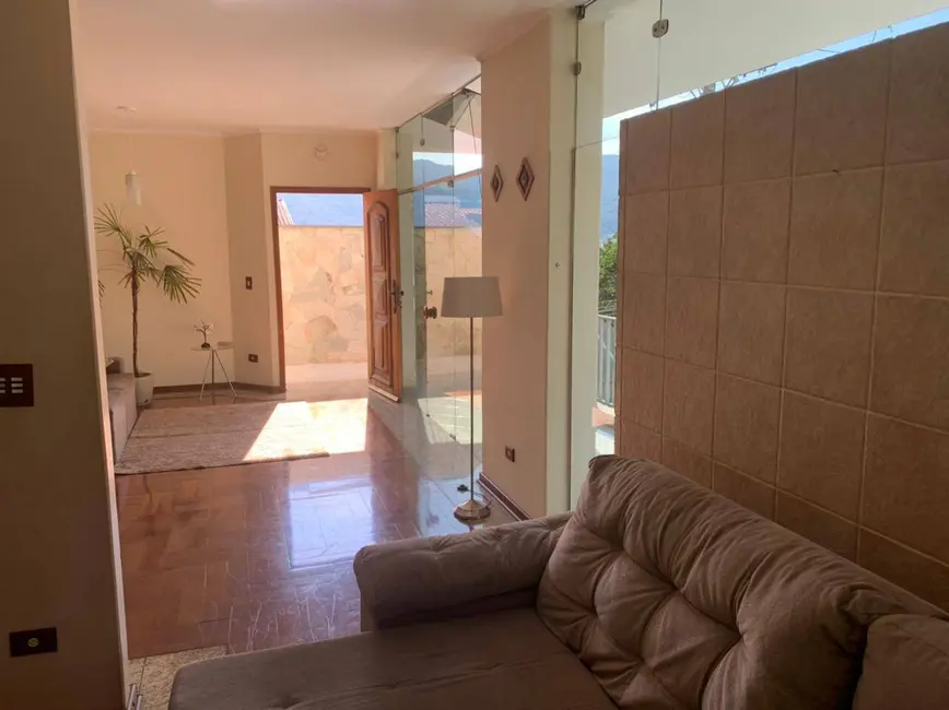 Casa com 3 quartos à venda, 300m2 em Vila Bela, Pocos De Caldas - MG - imagem 4 Foto 4 de Casa com 3 quartos à venda, 300m2 em Vila Bela, Pocos De Caldas - MG