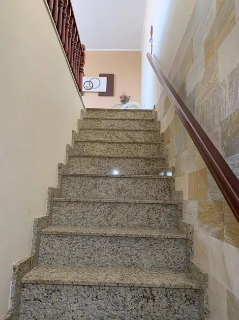 Casa com 3 quartos à venda, 300m2 em Vila Bela, Pocos De Caldas - MG - imagem 2 Foto 2 de Casa com 3 quartos à venda, 300m2 em Vila Bela, Pocos De Caldas - MG