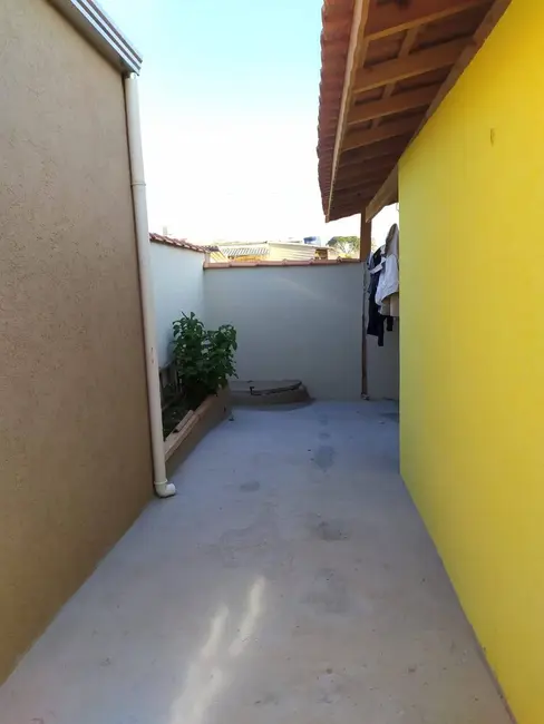 Casa com 2 quartos à venda, 250m2 em Parque Pinheiros, Pocos De Caldas - MG - imagem 4 Foto 4 de Casa com 2 quartos à venda, 250m2 em Parque Pinheiros, Pocos De Caldas - MG