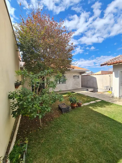 Foto 4 de Casa com 4 quartos à venda, 250m2 em Jardim das Azaléias, Pocos De Caldas - MG