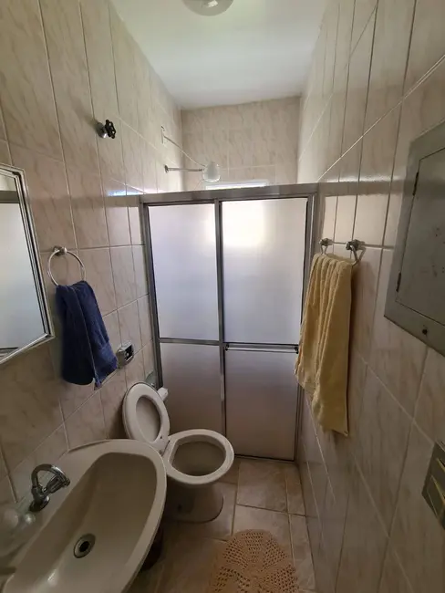 Foto 9 de Casa com 4 quartos à venda, 250m2 em Jardim das Azaléias, Pocos De Caldas - MG