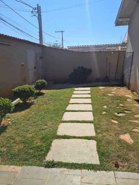 Casa com 3 quartos à venda, 130m2 em Santa Teresa, Pocos De Caldas - MG - imagem 5 Foto 5 de Casa com 3 quartos à venda, 130m2 em Santa Teresa, Pocos De Caldas - MG