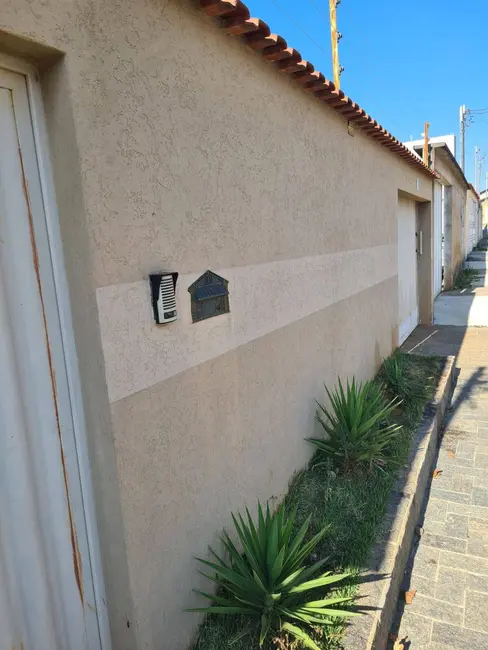 Casa com 3 quartos à venda, 130m2 em Santa Teresa, Pocos De Caldas - MG - imagem 1 Foto 1 de Casa com 3 quartos à venda, 130m2 em Santa Teresa, Pocos De Caldas - MG