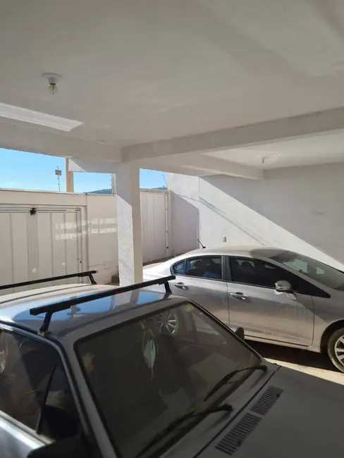 Casa com 3 quartos à venda, 300m2 em Monte Verde II, Pocos De Caldas - MG - imagem 3 Foto 3 de Casa com 3 quartos à venda, 300m2 em Monte Verde II, Pocos De Caldas - MG