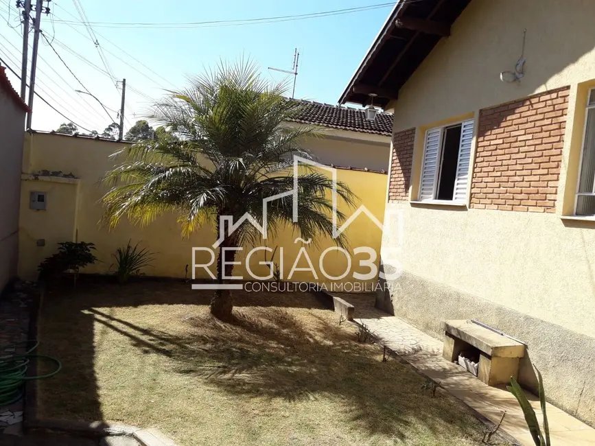 Foto 1 de Casa com 3 quartos à venda, 88m2 em Parque Pinheiros, Pocos De Caldas - MG