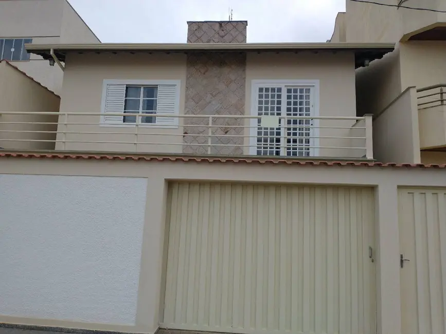 Foto 1 de Casa com 3 quartos à venda, 120m2 em Jardim das Hortênsias, Pocos De Caldas - MG