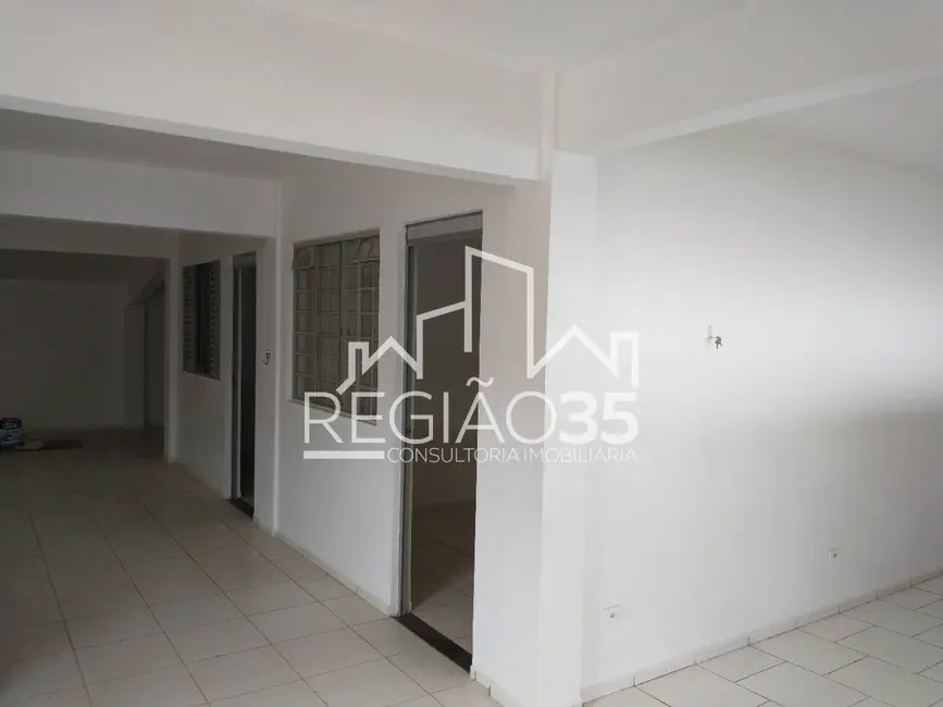 Foto 2 de Casa com 3 quartos à venda, 90m2 em Jardim Kennedy, Pocos De Caldas - MG