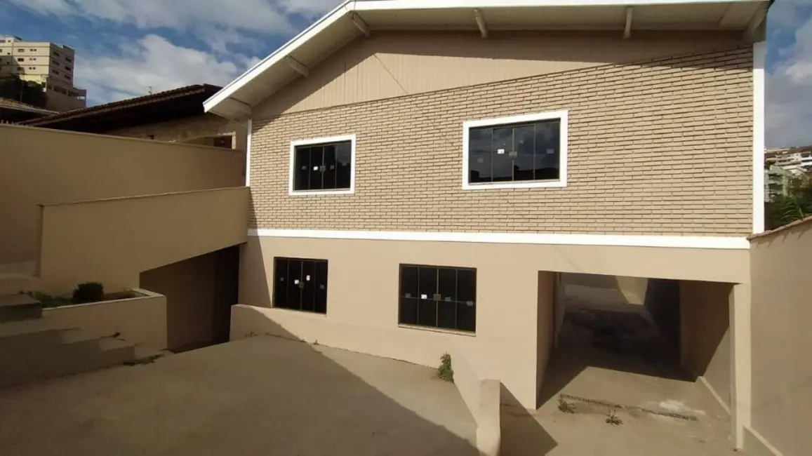 Casa com 3 quartos à venda, 100m2 em Jardim Quisisana, Pocos De Caldas - MG - imagem 1 Foto 1 de Casa com 3 quartos à venda, 100m2 em Jardim Quisisana, Pocos De Caldas - MG