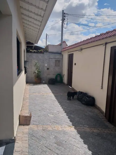 Foto 1 de Casa com 3 quartos à venda, 150m2 em Residencial Mantiqueira, Pocos De Caldas - MG