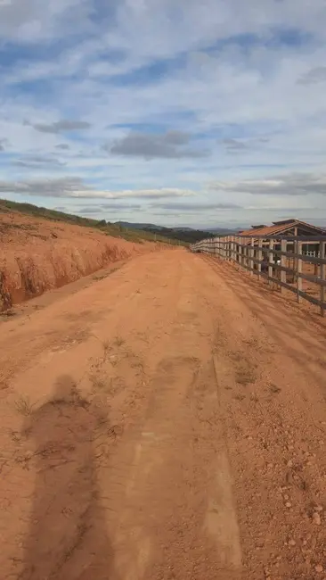 Foto 17 de Chácara à venda, 500m2 em Centro, Caldas - MG