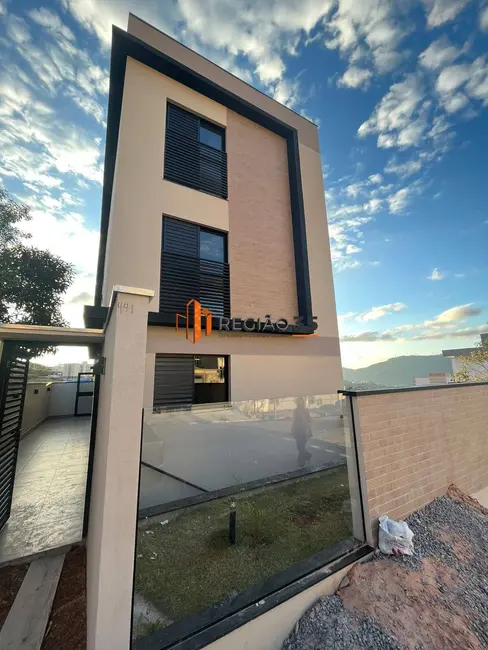 Foto 2 de Apartamento com 2 quartos à venda, 52m2 em Jardim Bandeirantes, Pocos De Caldas - MG