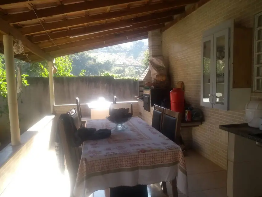 Chácara com 2 quartos à venda, 75m2 em Caldas - MG - imagem 2 Foto 2 de Chácara com 2 quartos à venda, 75m2 em Caldas - MG