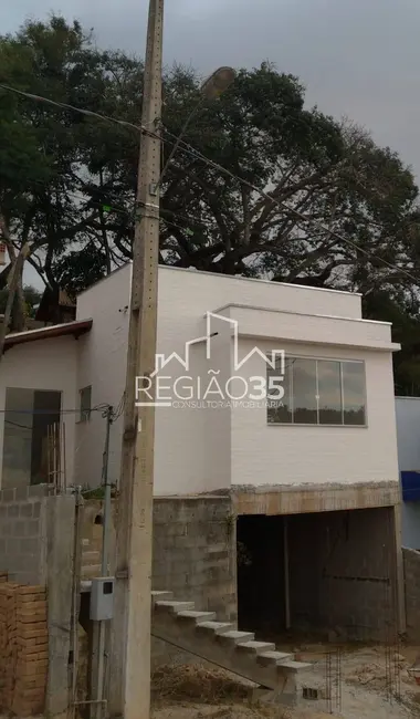 Foto 1 de Casa com 2 quartos à venda, 124m2 em Centro, Caldas - MG