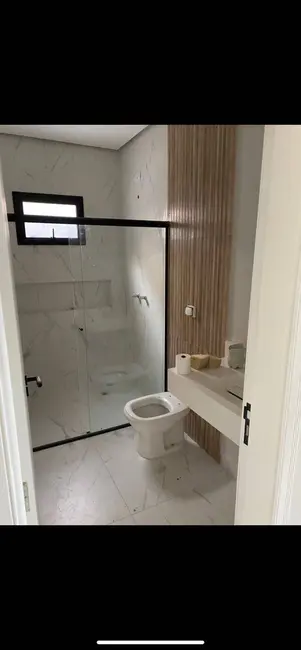 Casa com 3 quartos à venda, 275m2 em Loteamento Residencial Tiradentes, Pocos De Caldas - MG - imagem 9 Foto 9 de Casa com 3 quartos à venda, 275m2 em Loteamento Residencial Tiradentes, Pocos De Caldas - MG