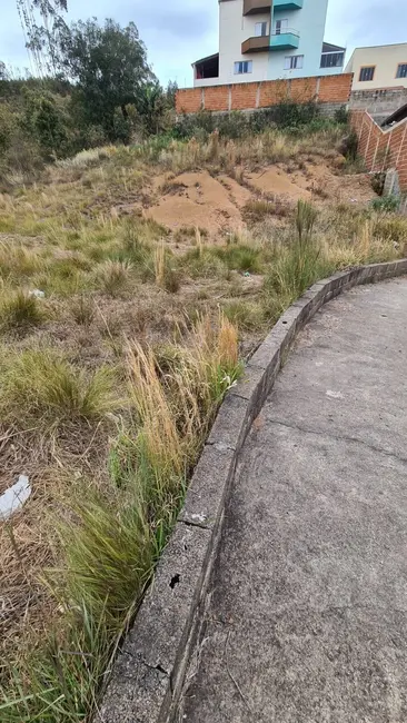 Terreno / Lote à venda, 620m2 em Loteamento Residencial Tiradentes, Pocos De Caldas - MG - imagem 2 Foto 2 de Terreno / Lote à venda, 620m2 em Loteamento Residencial Tiradentes, Pocos De Caldas - MG