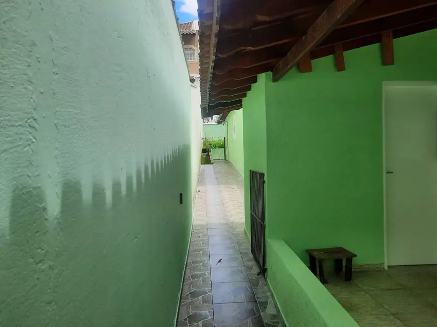 Casa com 3 quartos à venda, 1300m2 em Chácara São Francisco, Pocos De Caldas - MG - imagem 9 Foto 9 de Casa com 3 quartos à venda, 1300m2 em Chácara São Francisco, Pocos De Caldas - MG