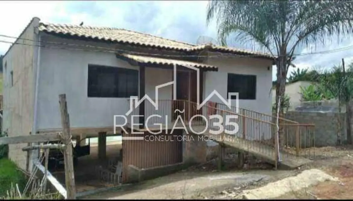 Foto 1 de Chácara com 3 quartos à venda, 300m2 em Caldas - MG
