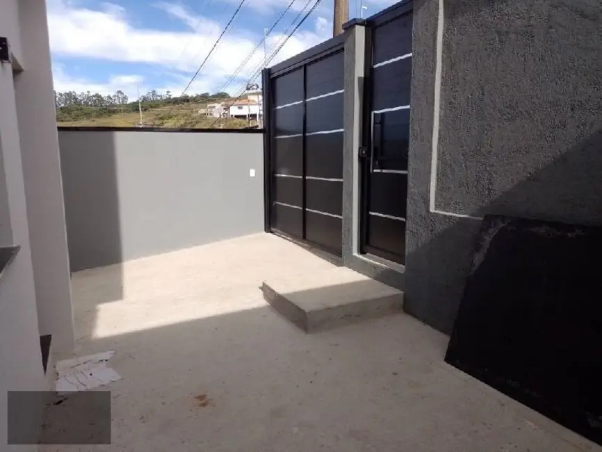 Foto 2 de Casa com 3 quartos à venda, 98m2 em Jardim Vitória IV, Pocos De Caldas - MG