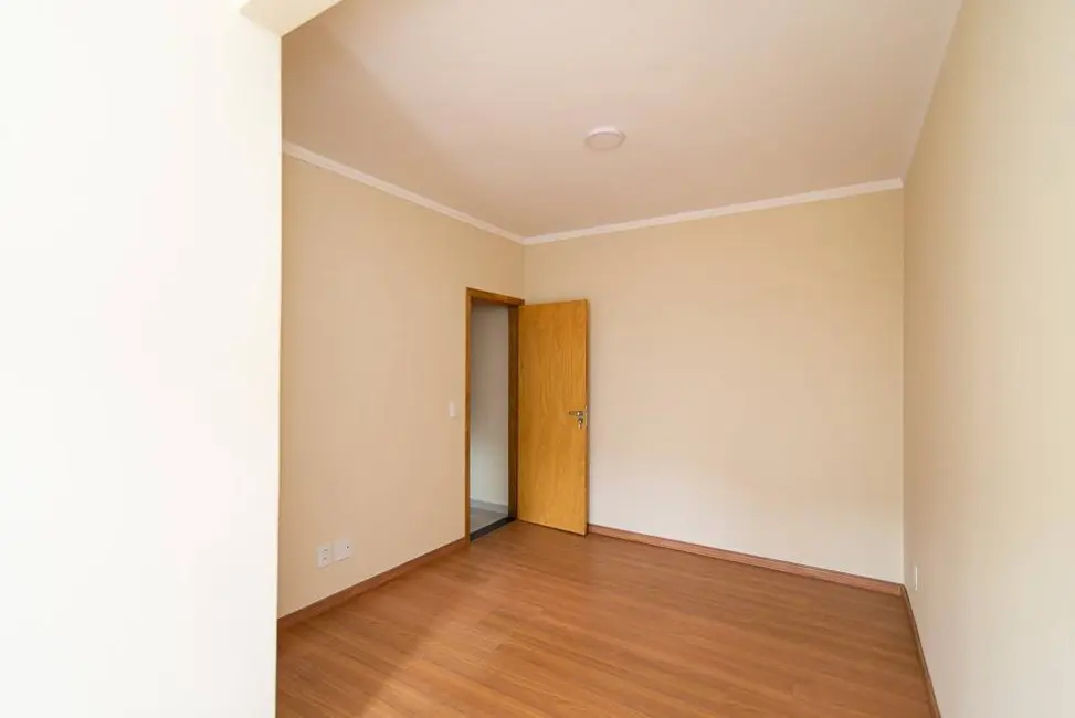 Foto 8 de Casa com 3 quartos à venda, 98m2 em Jardim Vitória IV, Pocos De Caldas - MG