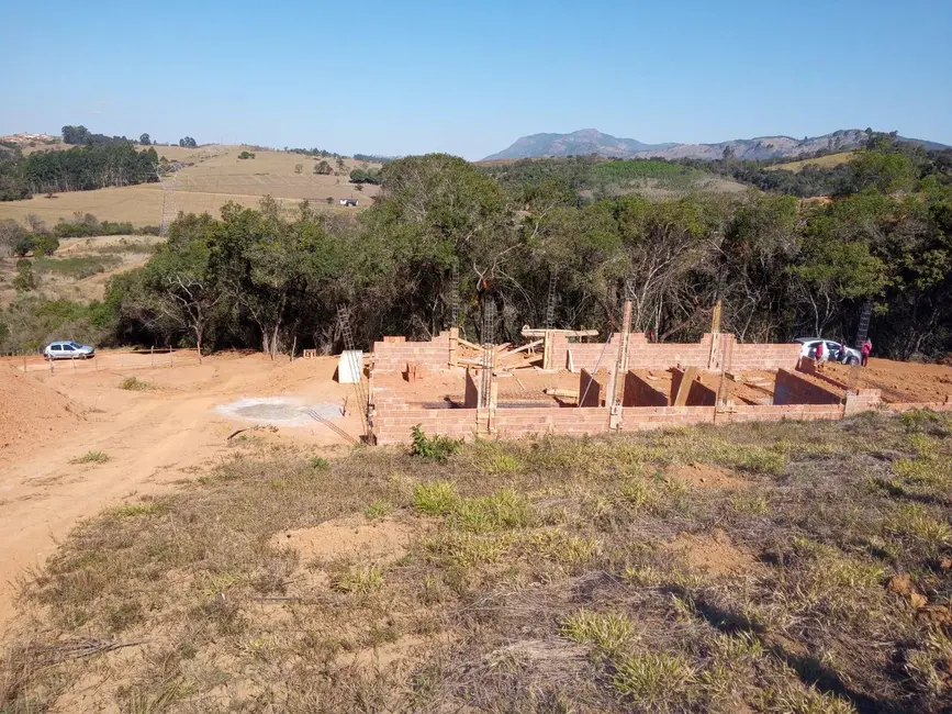 Casa com 4 quartos à venda, 1000m2 em Caldas - MG - imagem 5 Foto 5 de Casa com 4 quartos à venda, 1000m2 em Caldas - MG