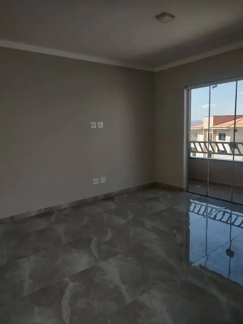 Casa com 3 quartos à venda, 145m2 em Loteamento Residencial Tiradentes, Pocos De Caldas - MG - imagem 5 Foto 5 de Casa com 3 quartos à venda, 145m2 em Loteamento Residencial Tiradentes, Pocos De Caldas - MG