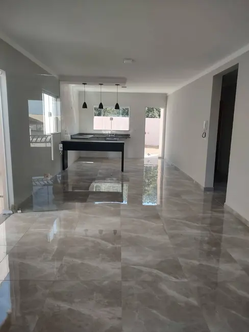 Casa com 3 quartos à venda, 145m2 em Loteamento Residencial Tiradentes, Pocos De Caldas - MG - imagem 1 Foto 1 de Casa com 3 quartos à venda, 145m2 em Loteamento Residencial Tiradentes, Pocos De Caldas - MG