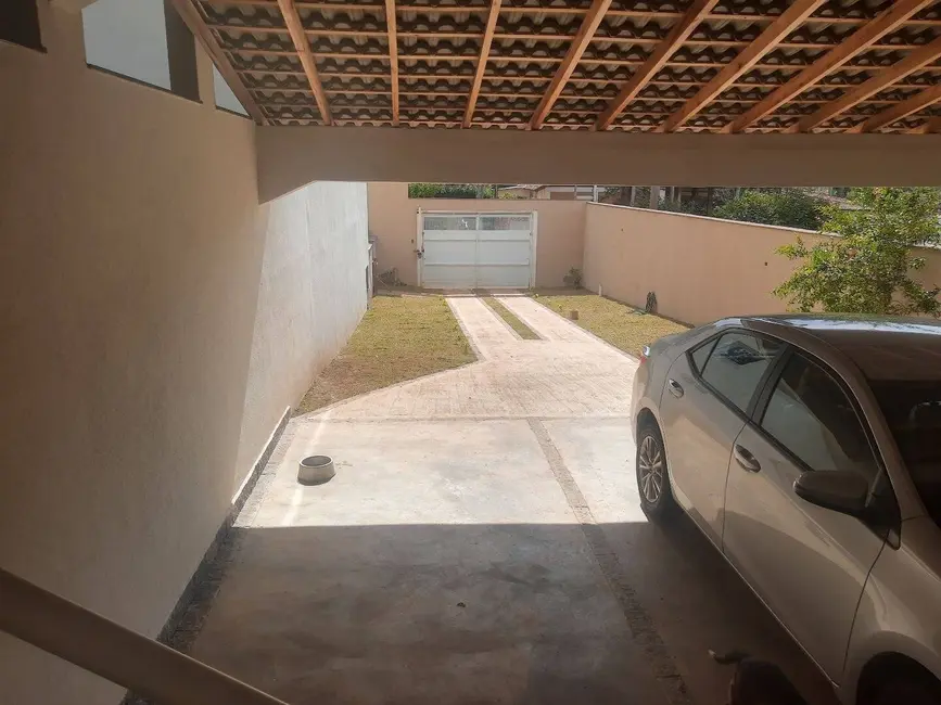 Casa com 3 quartos à venda, 350m2 em Chácara Praia do Sol, Pocos De Caldas - MG - imagem 8 Foto 8 de Casa com 3 quartos à venda, 350m2 em Chácara Praia do Sol, Pocos De Caldas - MG