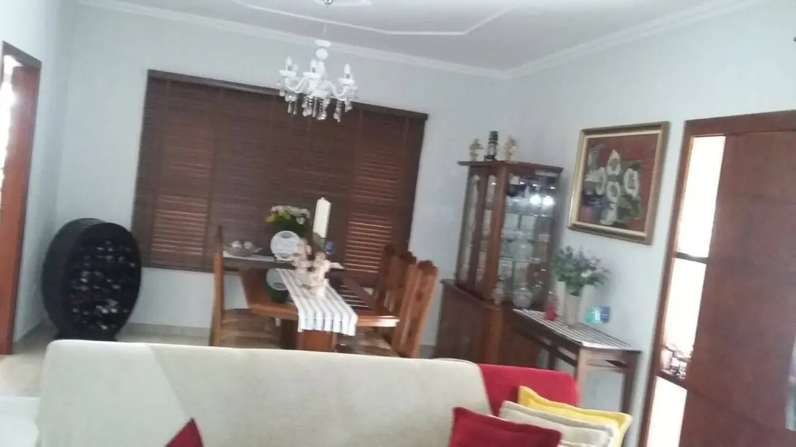 Casa com 3 quartos à venda, 276m2 em Jardim Carolina, Pocos De Caldas - MG - imagem 9 Foto 9 de Casa com 3 quartos à venda, 276m2 em Jardim Carolina, Pocos De Caldas - MG