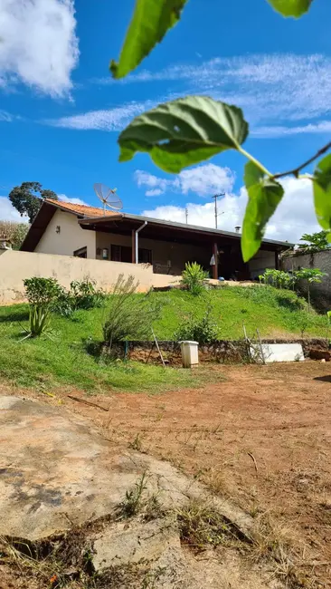 Foto 1 de Chácara com 2 quartos à venda, 1594m2 em Zona Rural, Pocos De Caldas - MG
